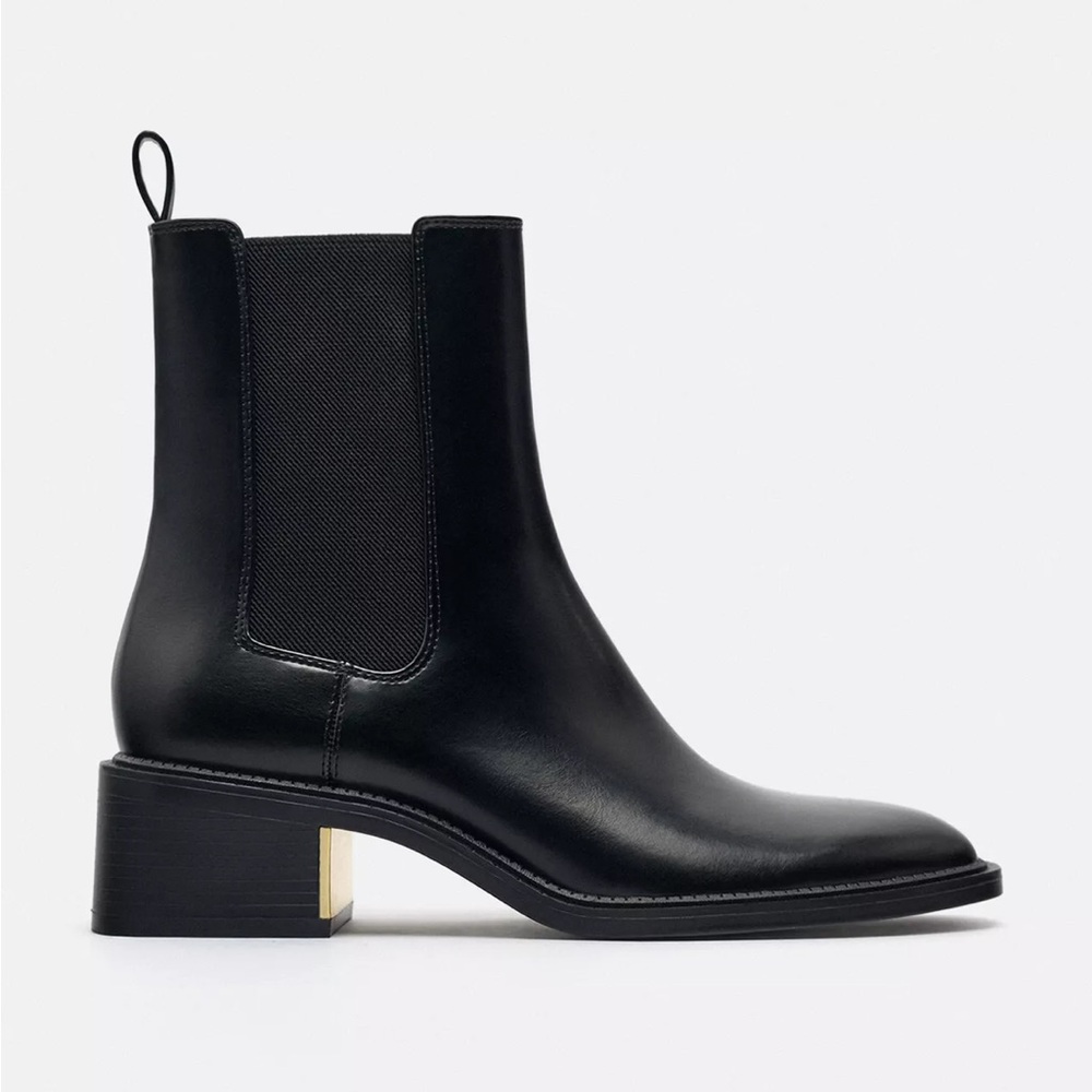Black Chelsea Boots